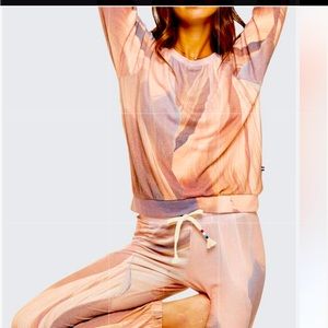 SOL ANGELES
Hacci Pullover - Zion Set Small